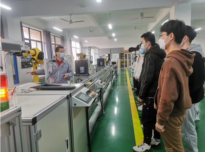 實(shí)驗(yàn)室智能控制系統(tǒng)集成的關(guān)鍵技術(shù)與發(fā)展前景