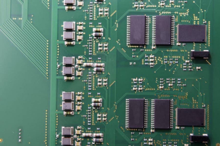 pcb過(guò)孔蓋油和開(kāi)窗，pcb過(guò)孔蓋油怎么設(shè)置？